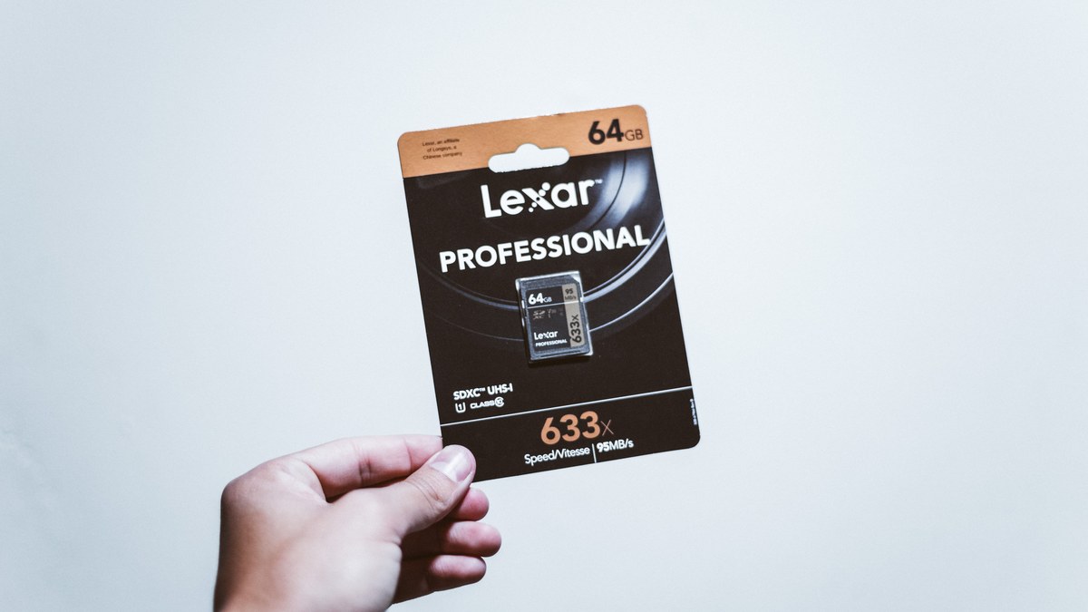 microSD карта до четец за карти памет